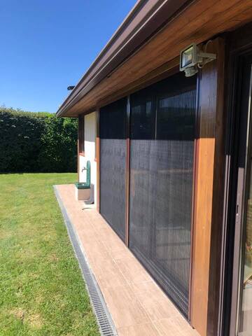 Nos moustiquaires pour terrasses et vérandas Nos moustiquaires pour terrasses et vérandas