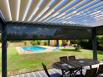 Pergola bioclimatique à Labège