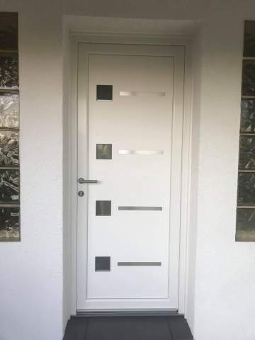 Rénovation de porte d'entrée PVC à Baziege